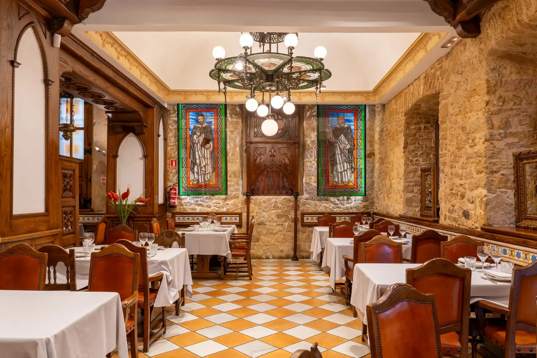 Salon de restaurante en Oviedo